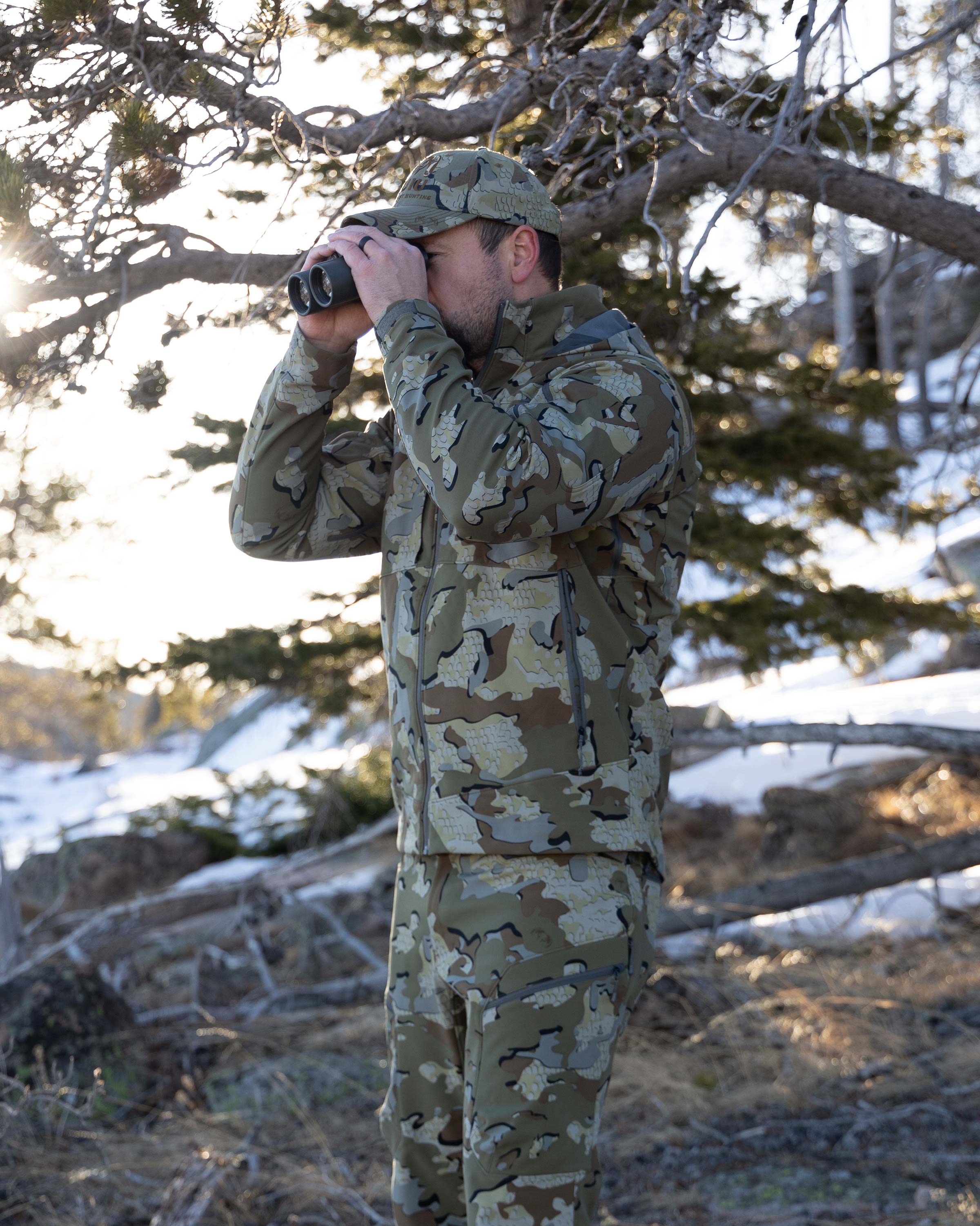 Guide PRO Hooded Jacket