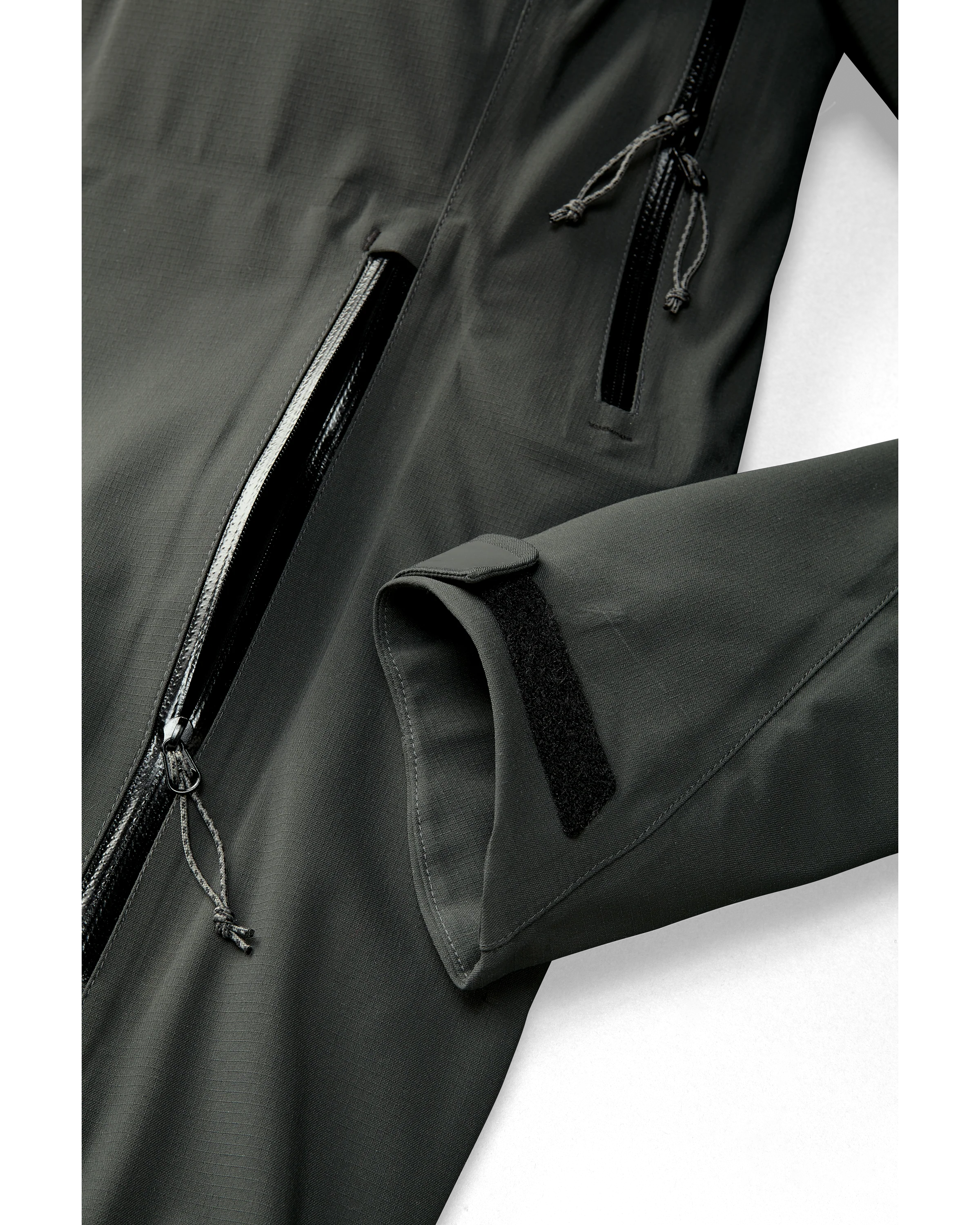 KUIU Kutana Storm Shell Jacket