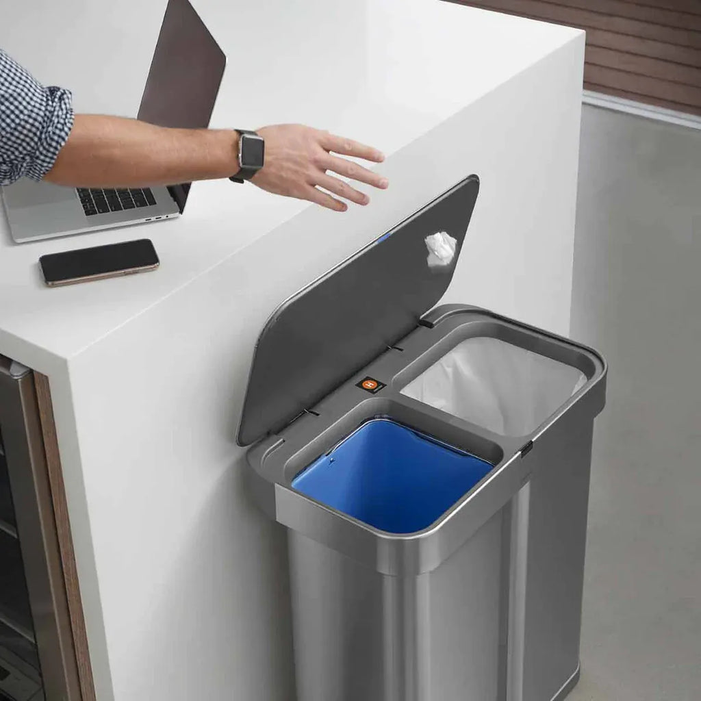 Intelligent sensor trash can
