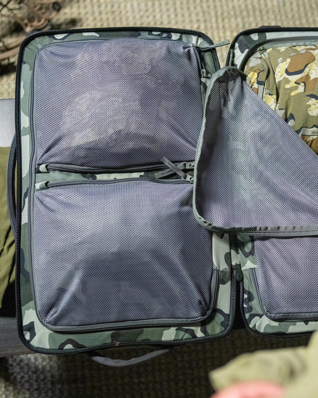 Waypoint 3000 Carry-On Roller